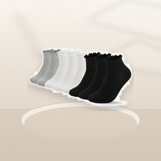 Pinvessa Frilly Ankle Socks
